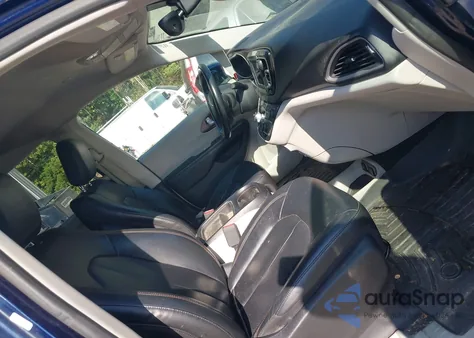 2019 Chrysler Pacifica Touring L из США, поврежденный, VIN 2C4RC1BG4KR537400